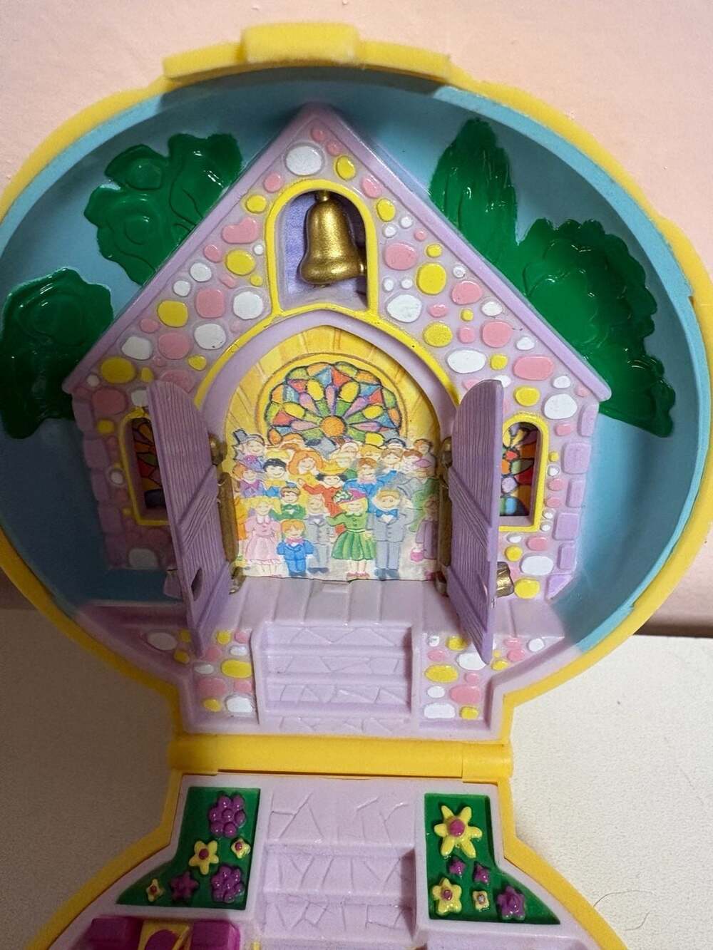 Vintage 1989 Polly Pocket Nancy's Wedding Day / Bridesmaid Polly Yellow Compact - Picture 5 of 5